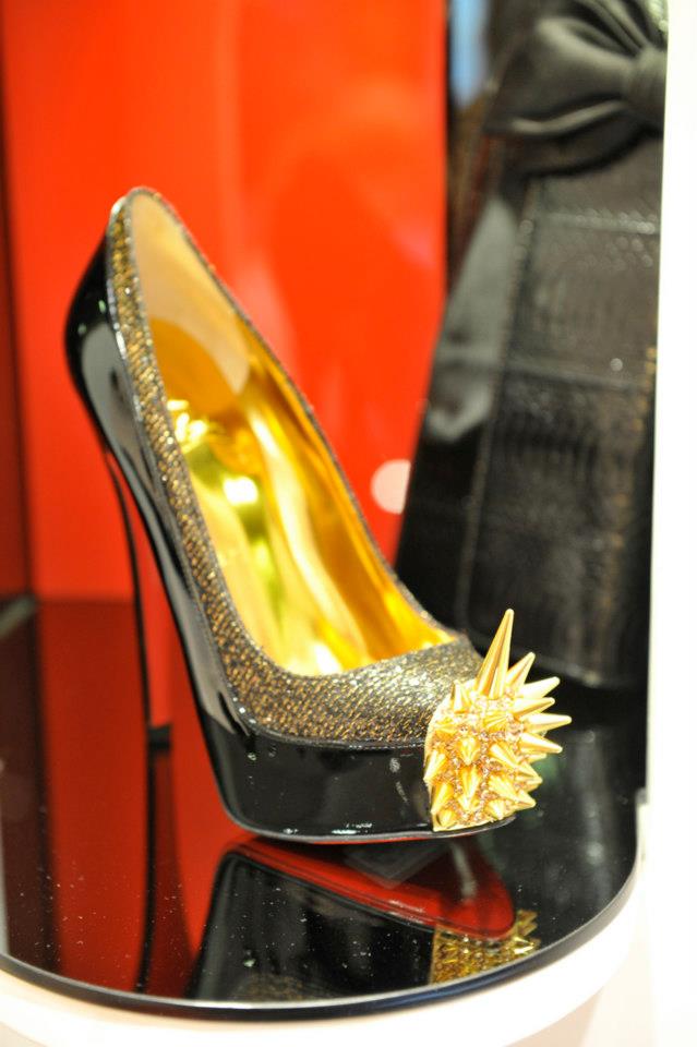 chaussures louboutin chine